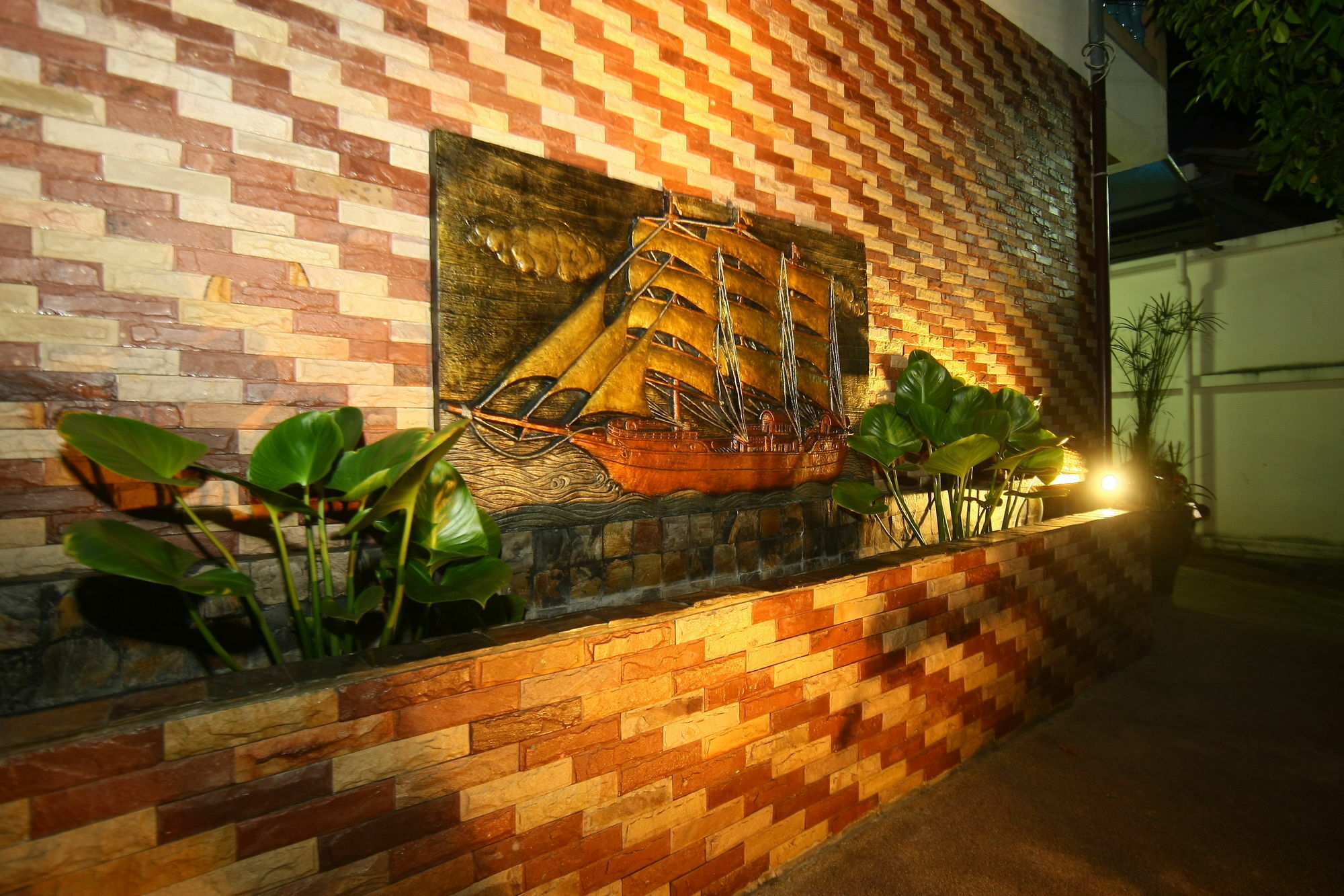 Patong Sunbeach Mansion Exterior foto