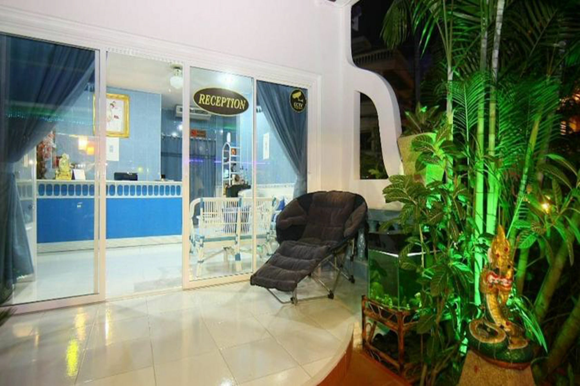 Patong Sunbeach Mansion Exterior foto